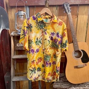 Vintage Mauka floral Hawaiian shirt.